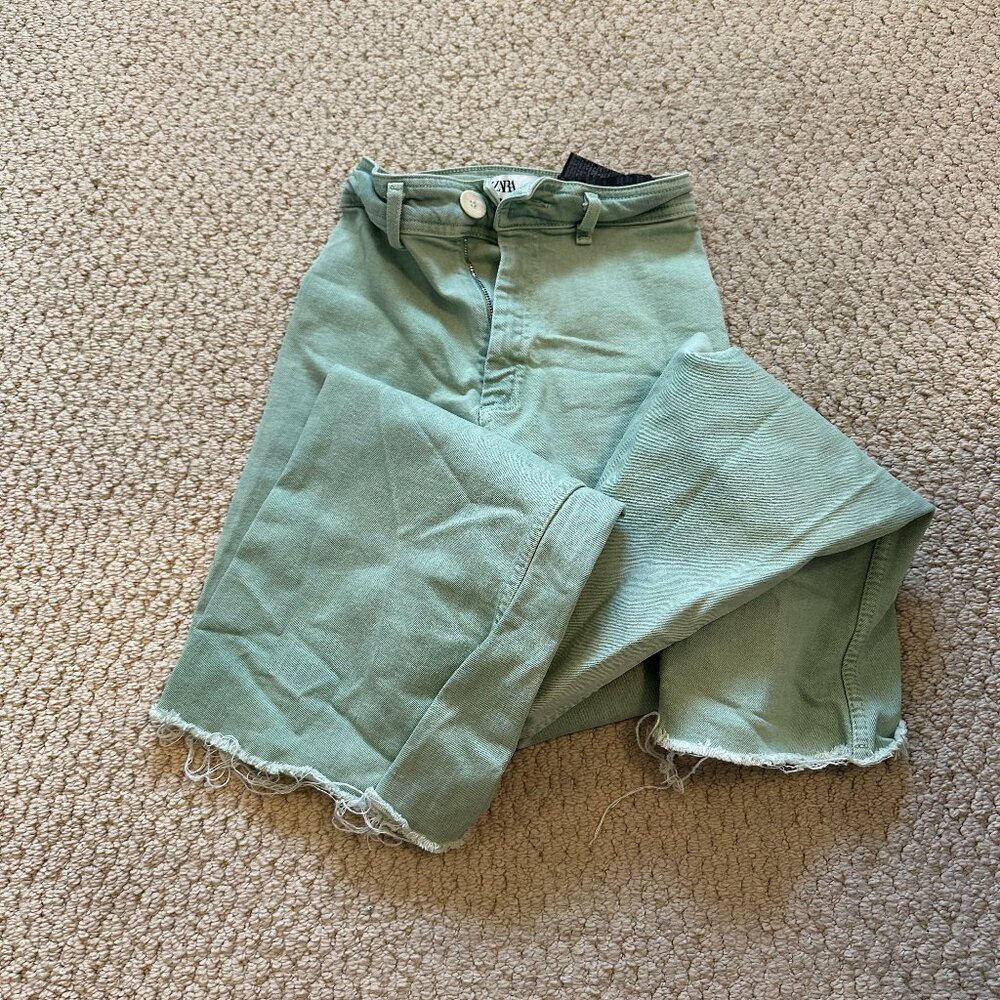 Zara light green frayed jeans, size 0